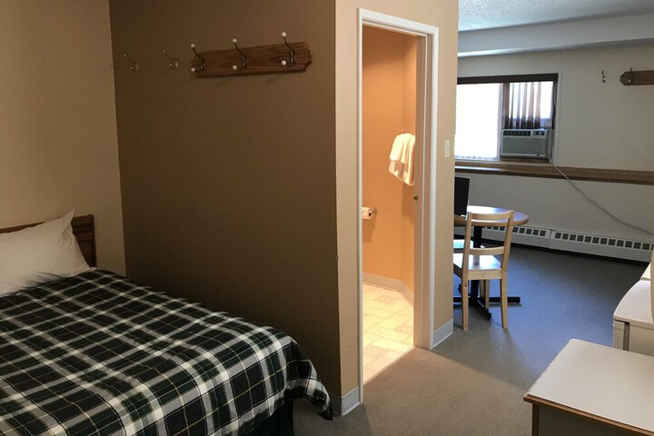 The Griz Inn