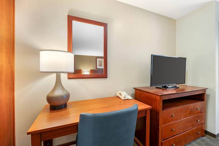 Comfort Inn Cockatoo near LAX Airport