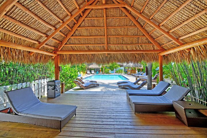 Sundeck 168 of 198