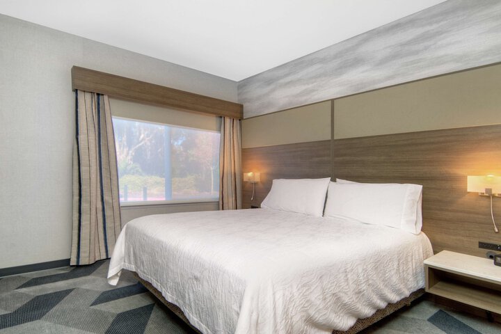 Room 33 of 55