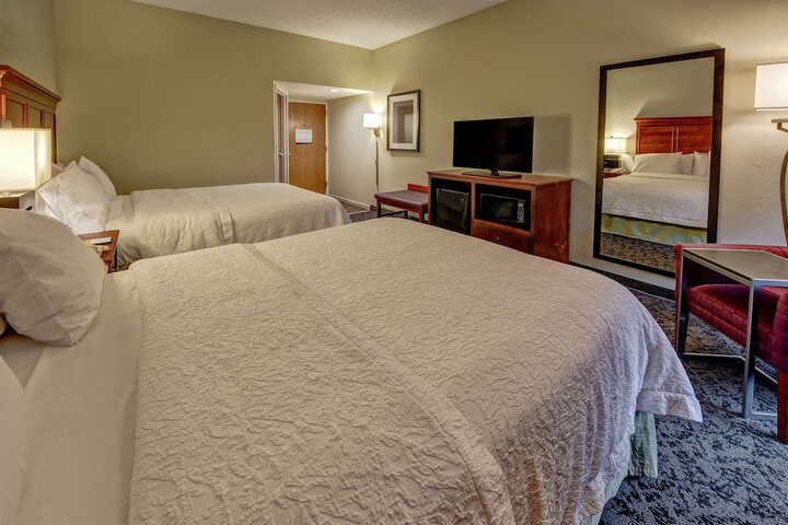 Hampton Inn by Hilton Charlotte / Matthews