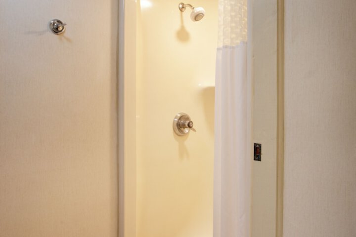 Room 16 of 29