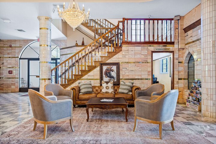 Chateau Big Bear Boutique Hotel BW Signature Collection