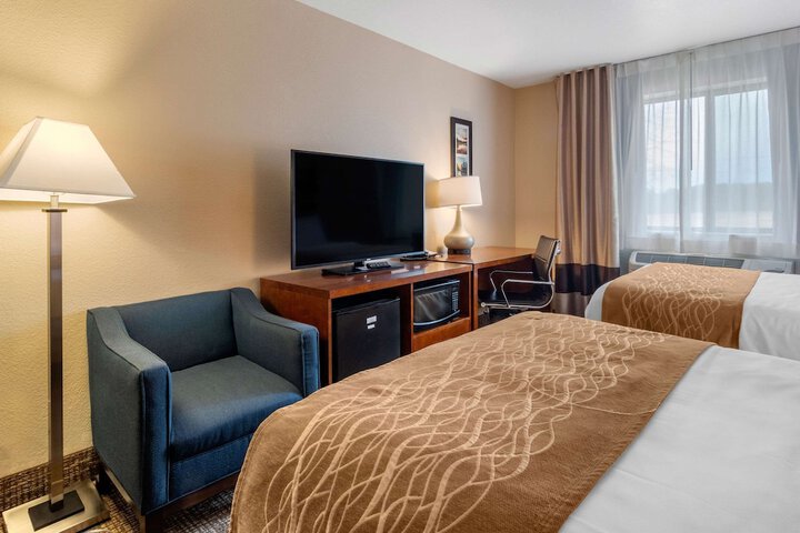 Comfort Inn & Suites South Hill I-85