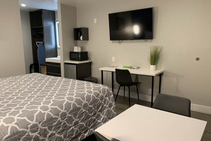 Room 43 of 46