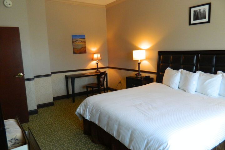 Room 15 of 42