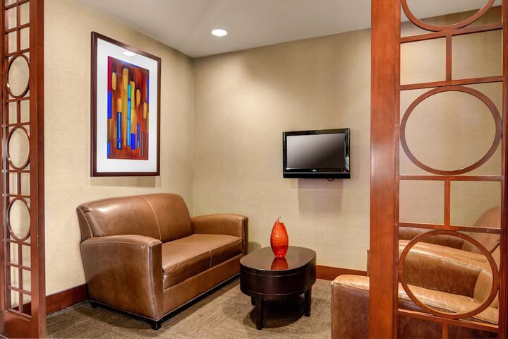 Hotel Interior 10 of 34
