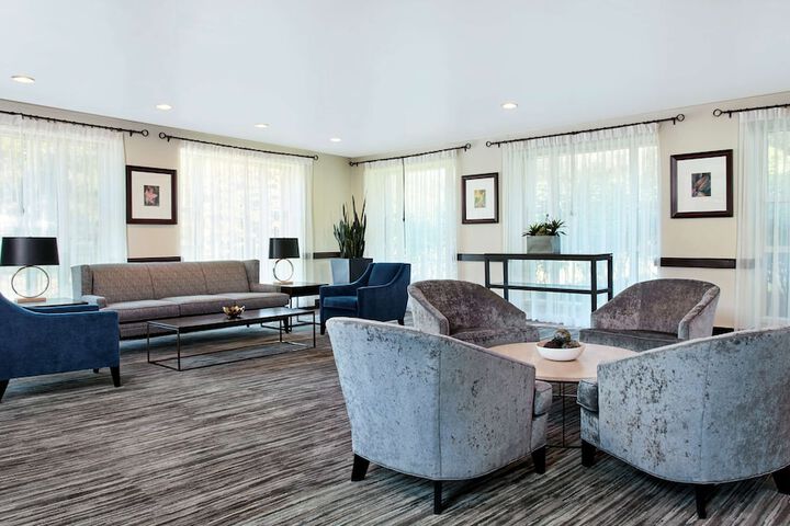 Embassy Suites by Hilton Parsippany