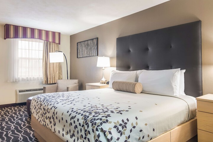 Room 10 of 21