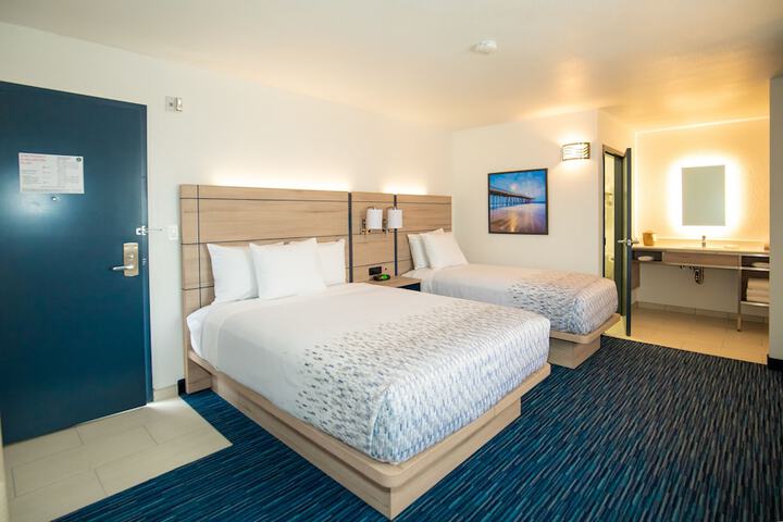 Room 15 of 27