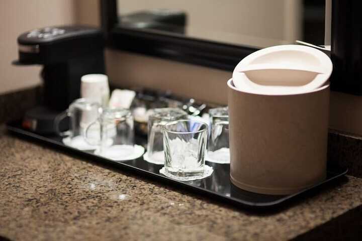 Breakfast/Coffee Service 82 of 89