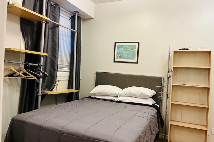 Room 34 of 73