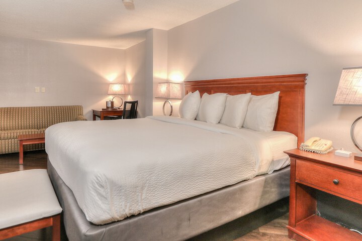 The Ramsey Hotel and Convention Center Pigeon Forge