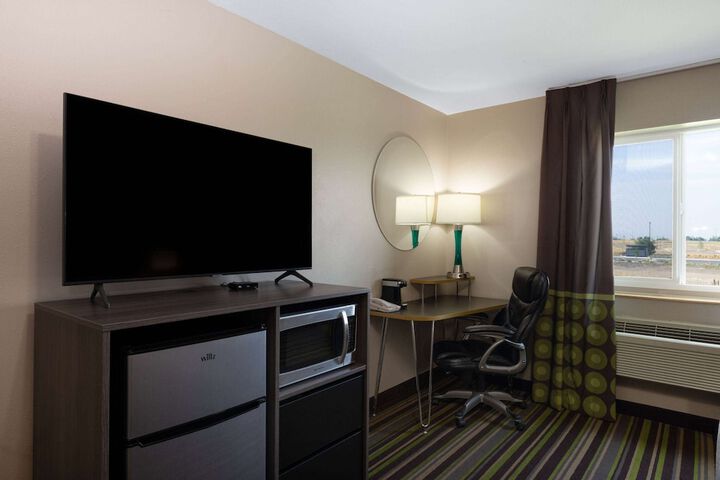 Super 8 by Wyndham Belgrade / Bozeman Airport