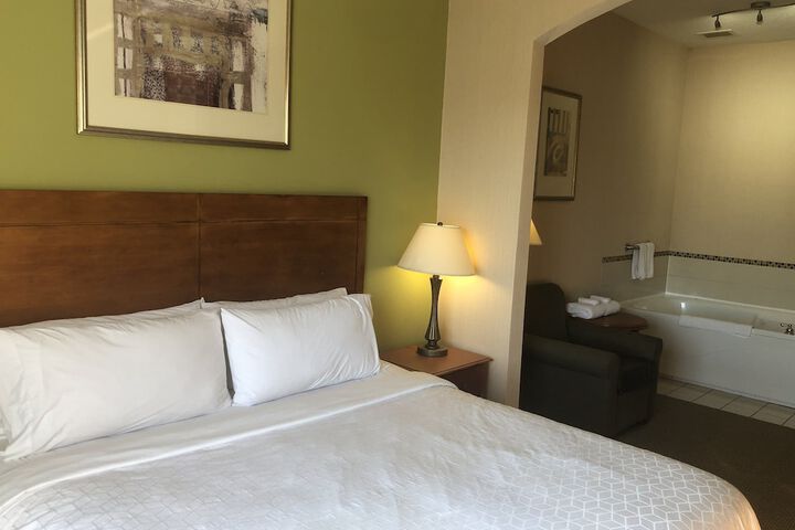 Room 19 of 47