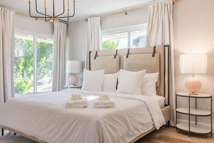at Marbella Lane - Cozy Modern Home w / Relaxing Design & Pool