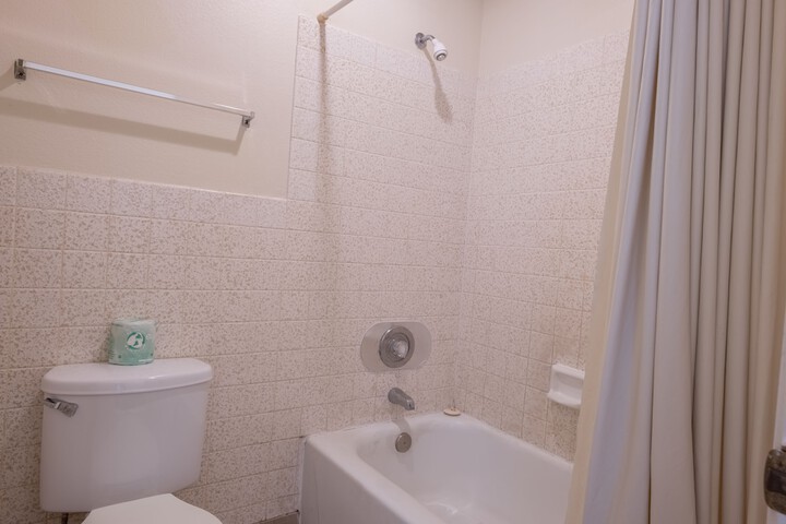 Room 18 of 36