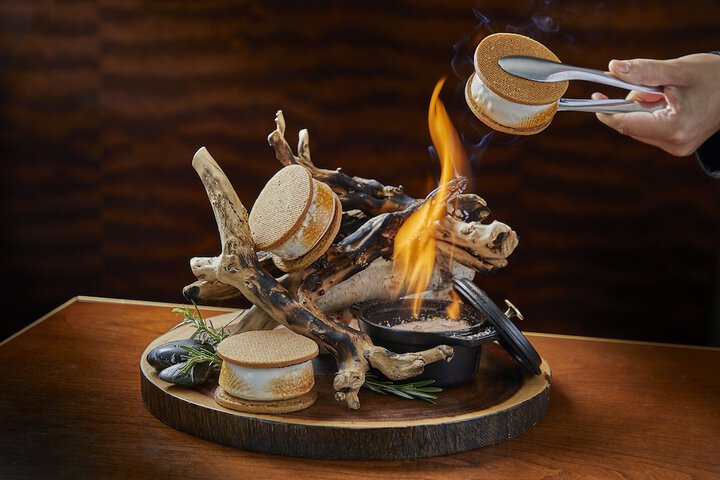 Dining 94 of 158