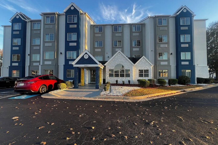 Micro Hotel