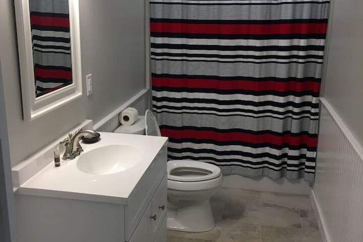 Room 32 of 134