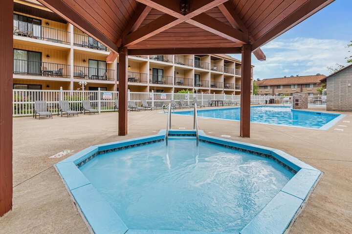 Best Western Ambassador Inn & Suites