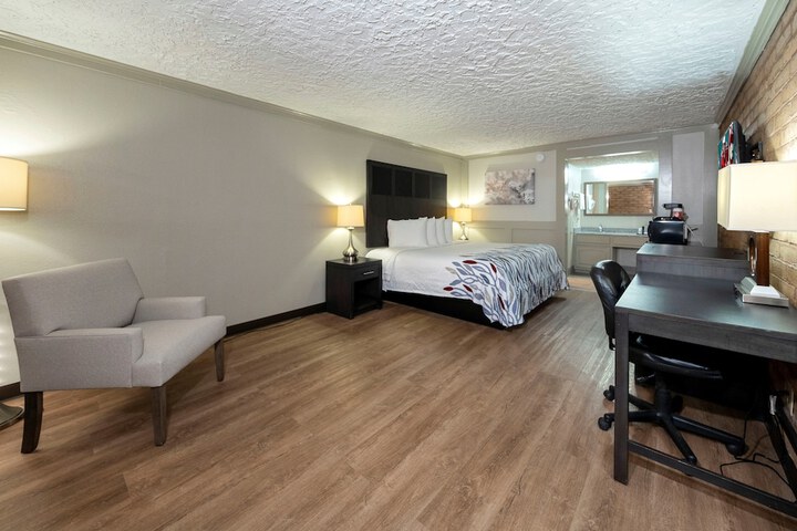 Room 19 of 29