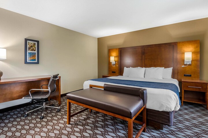 Comfort Inn Story City