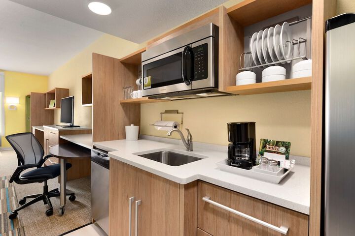Home2 Suites by Hilton Cleveland Beachwood