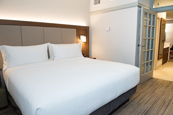 Room 21 of 46