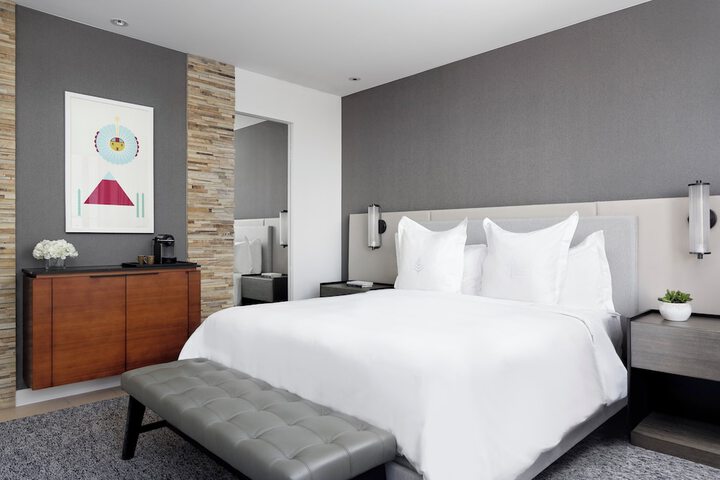 Room 46 of 109