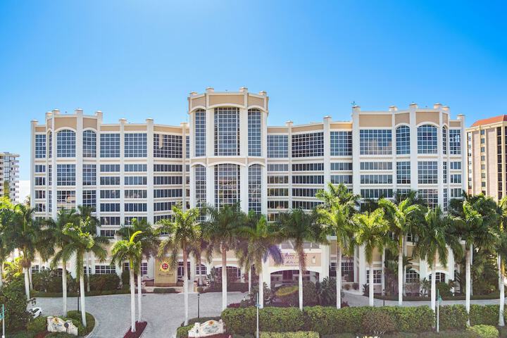 Marco Beach Ocean Suites