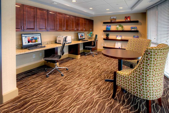 Business Center 51 of 53