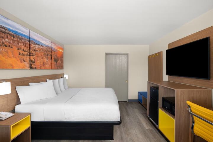 Days Inn by Wyndham Safford AZ