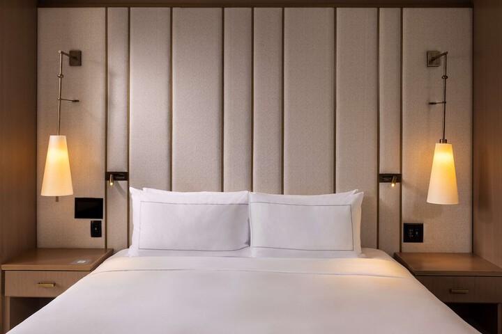 Room 34 of 121