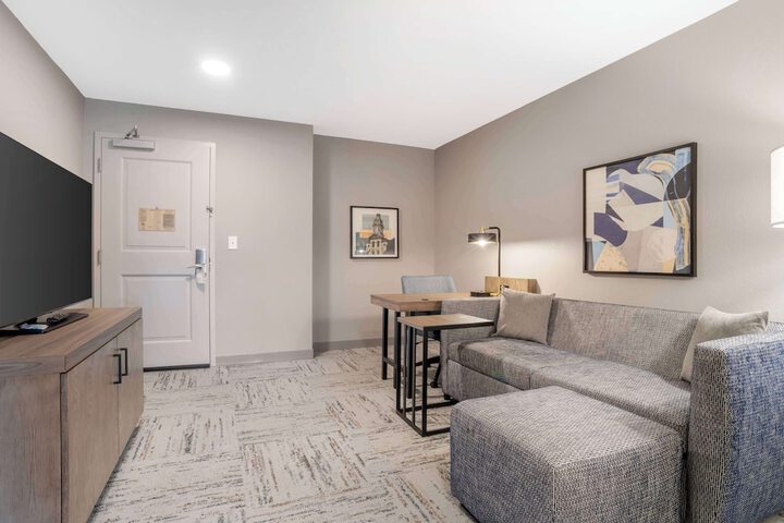 Hilton Garden Inn Charlotte / Concord