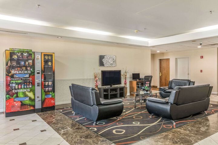 Hotel Interior 11 of 43