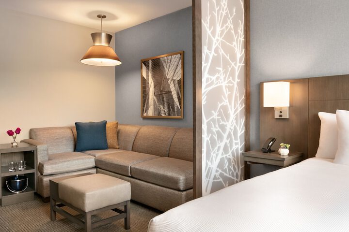 Room 21 of 40