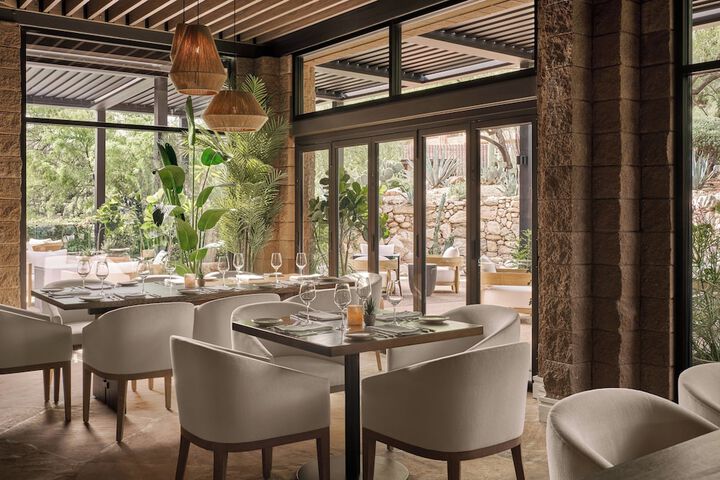 Loews Ventana Canyon Resort