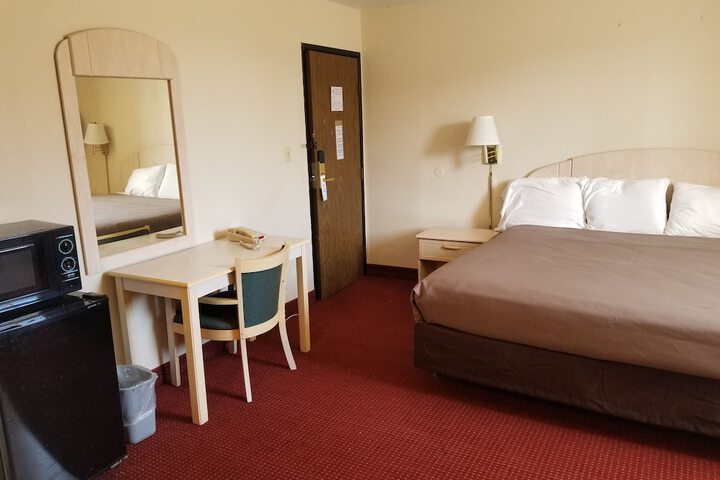 Americas Stay Inn