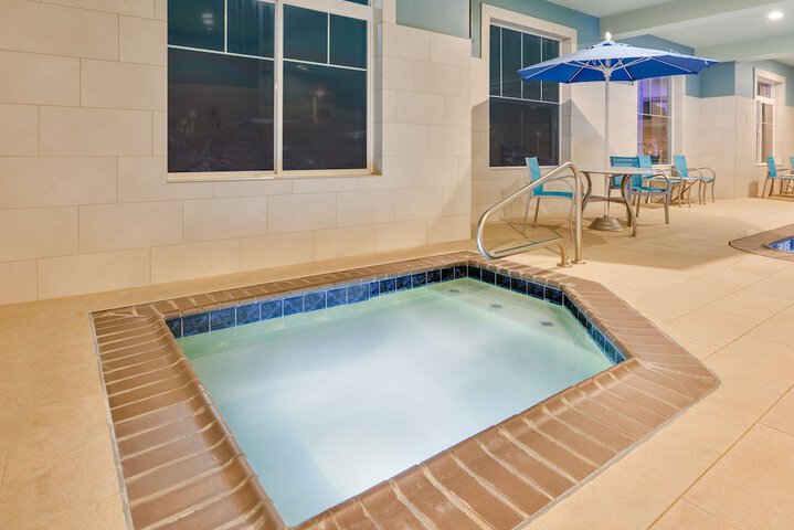 Holiday Inn Express Hotel & Suites Seaside-Convention Center by IHG