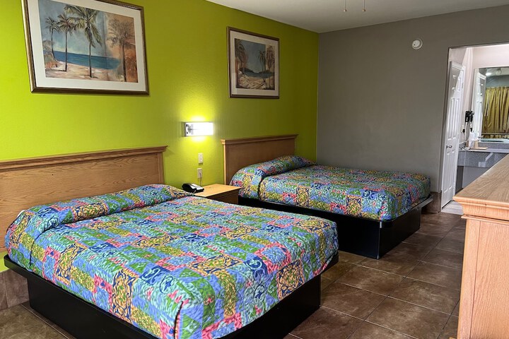 Room 34 of 72