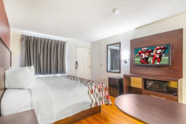 Room 16 of 32