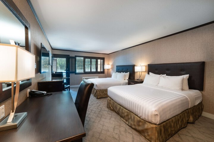 Room 25 of 158