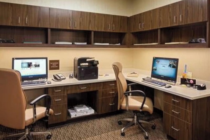 Business Center 42 of 42