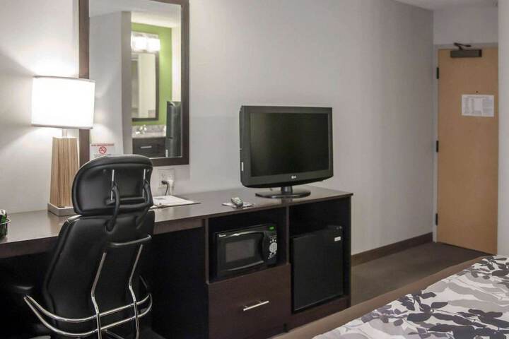 Room 15 of 31