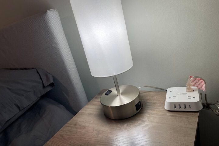 Feel Cozy at Home in Cio a Clean Bright Welcoming Private Updated Room