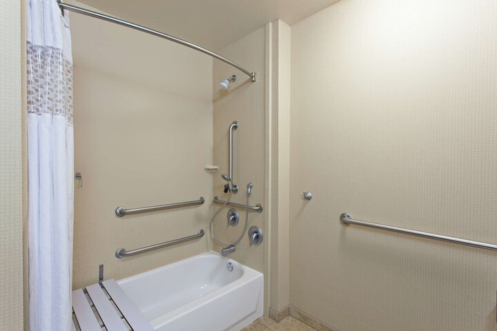 Hampton Inn & Suites Fresno-Northwest
