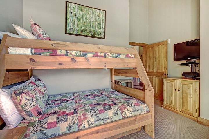 Room 40 of 56