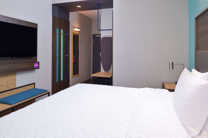 Room 19 of 47