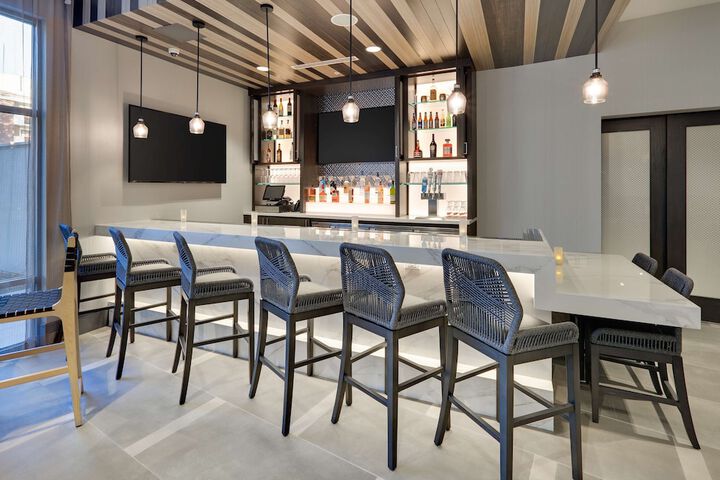 Hampton Inn by Hilton Irvine Spectrum / Lake Forest